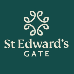 St. Edwards Gate - Cuffley Hill